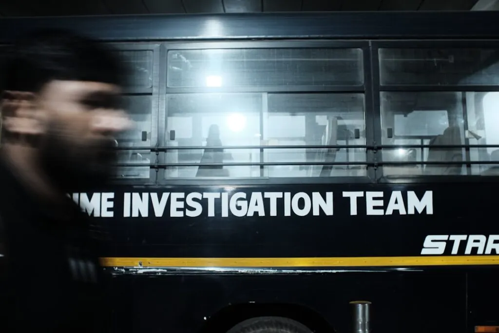 Photo cyber investigator